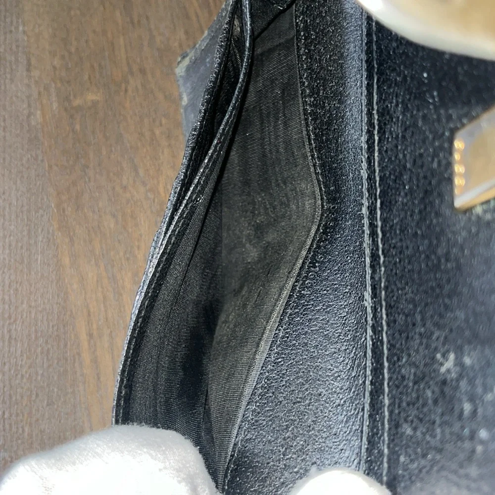 Gucci leather wallet